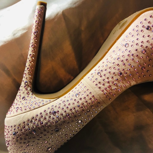 Jessica Simpson Rhinestone Heels - Picture 5 of 7